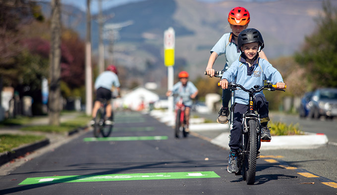 Kids on bikes