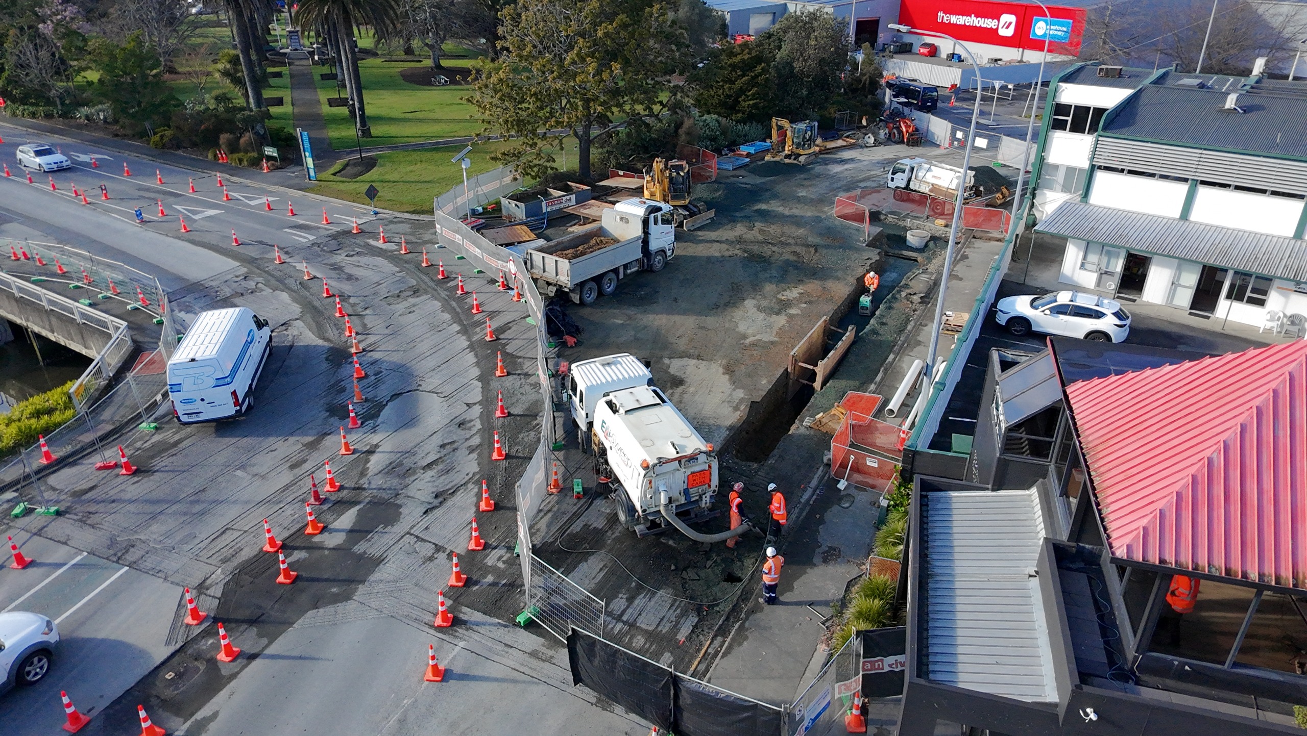 photo showing the deep trench 